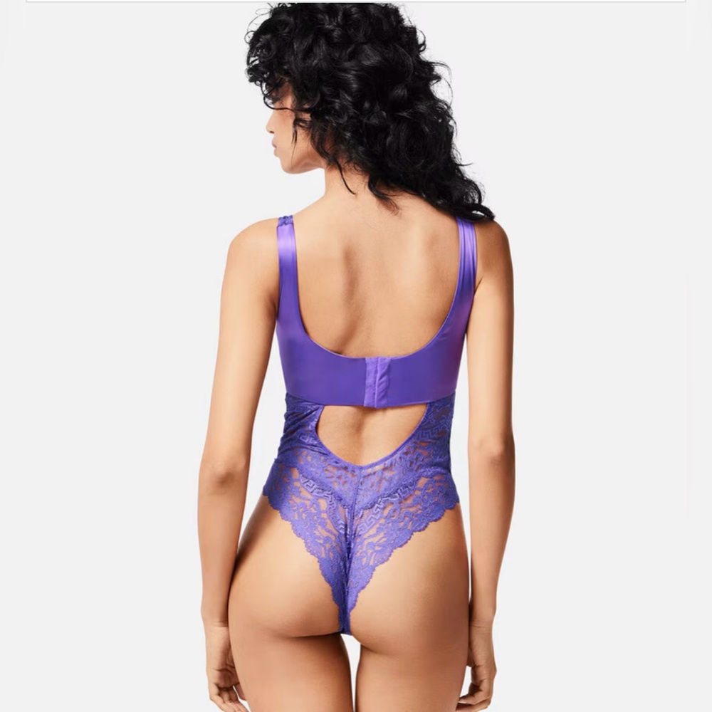 ‼️CLEARANCE SALE‼️Versace Satin and Lace Bustier Bodysuit - Picture 3 of 8